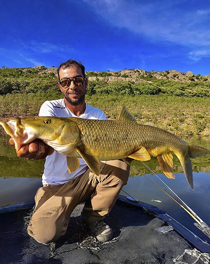 Viaje de pesca en España, paquetes personalizados de pesca deportiva